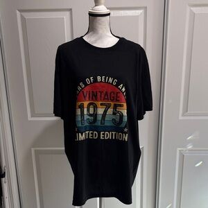 Amazon 1975 Awesome Tee